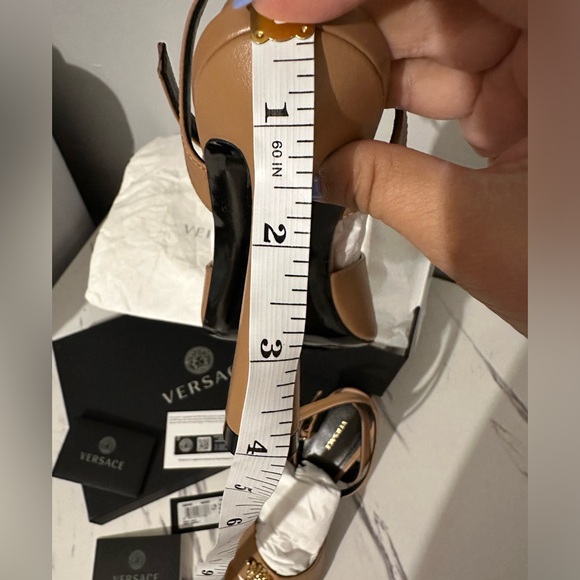 Versace Pumps - Picture 3 of 9